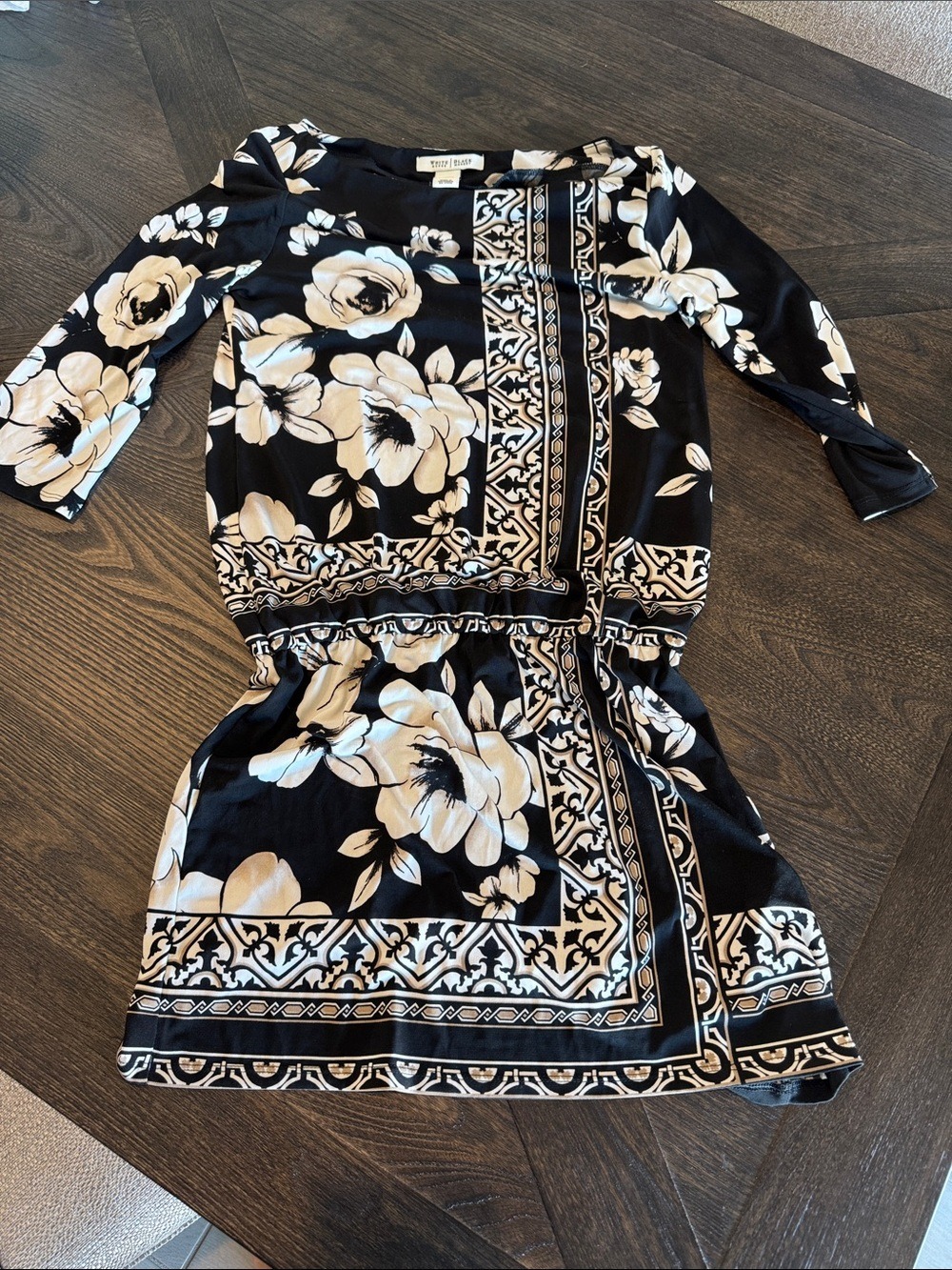 White House Black Market Floral Border Tunic